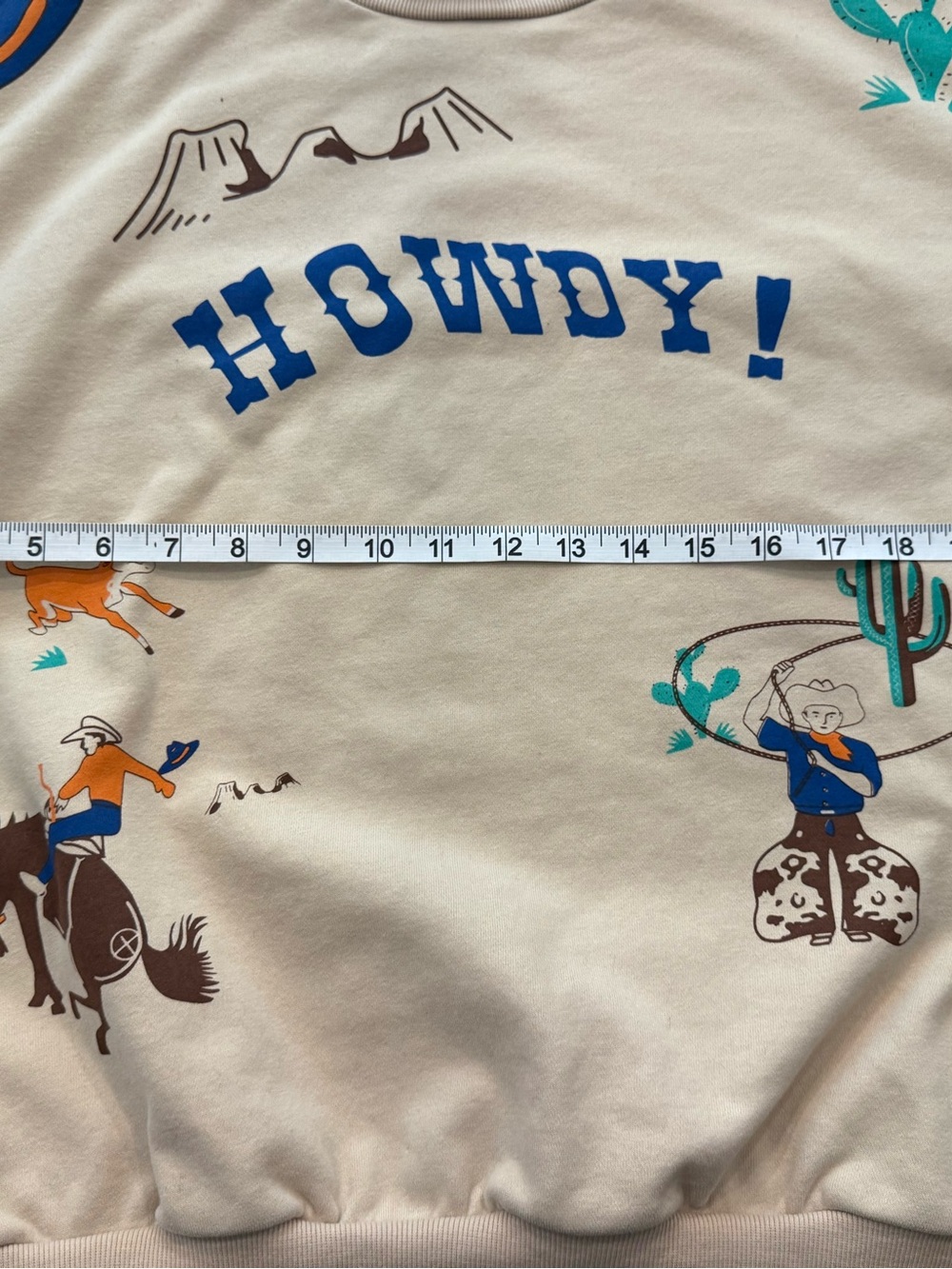 Blue B Howdy Western Graphic Sweatshirt Light Beige Size Large - Picture 5 of 7